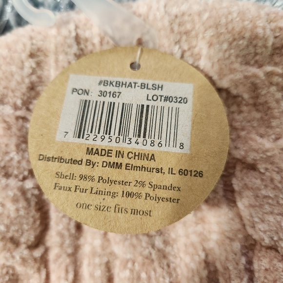 Britt's Knits Blush Pink Beyond Soft Chenille Sherpa Lined Hat - Picture 3 of 8